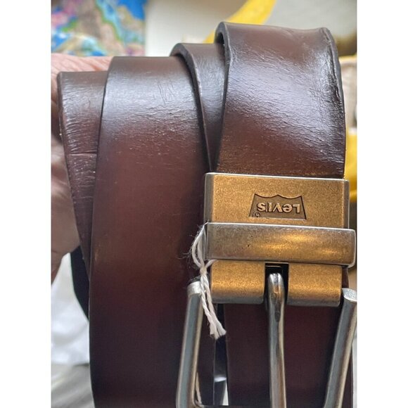 vintage Levi’s leather belt brown 48’ long excluding buckle 1.75 wide - Picture 1 of 7